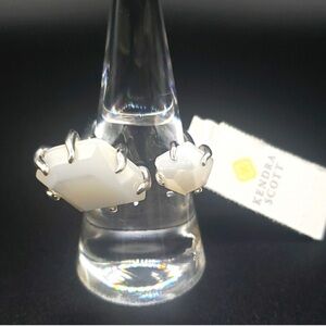 Kendra Scott NWT "Kayla" Ring, Silvertone with Mother of Pearl, M/L